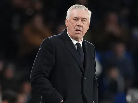 Carlo Ancelotti tenta gerir elenco que "está sufocando"