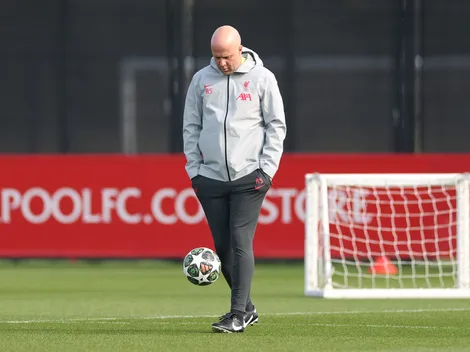 Lesão tira Alexander-Arnold do Liverpool e pode afastá-lo por dois meses