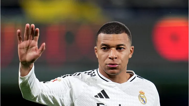Mbappé pede reforço ao Real Madrid. (Foto de Aitor Alcalde/Getty Images)