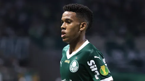Estêvão jogador do Palmeiras durante partida contra o São Paulo
