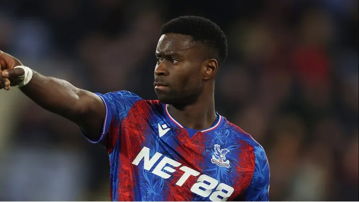 A possível saída de Marc Guehi para o Liverpool pode fazer o Crystal Palace segurar seu camisa 10, frustrando os planos dos Gunners.