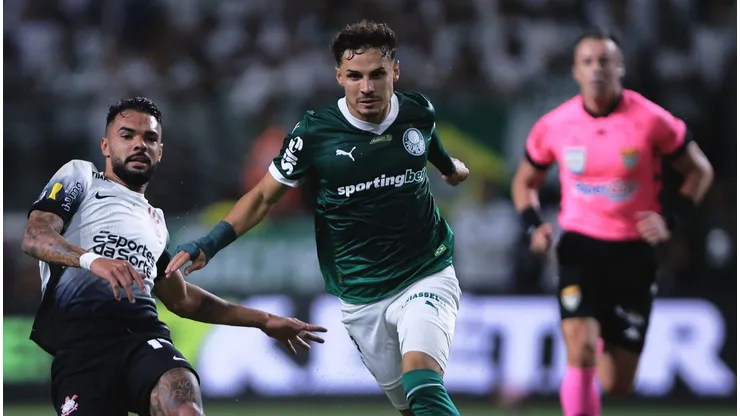 Corinthians vence o Palmeiras e Fanáticos citam Claus em ‘fim do pacto’ de Abel.