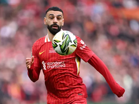 Salah isolado? Ídolo dos Reds critica apoio ao craque no ataque do Liverpool