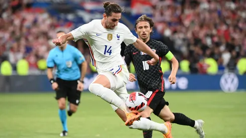 Rabiot e Modric disputam bola na UEFA Nations League de 2022