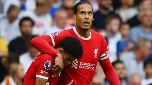 Van Dijk também deve renovar com o Liverpool. Foto: Clive Mason/Getty Images