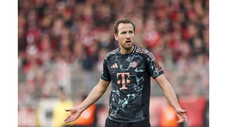 Harry Kane em campo pelo Bayern (Photo by Maja Hitij/Getty Images)