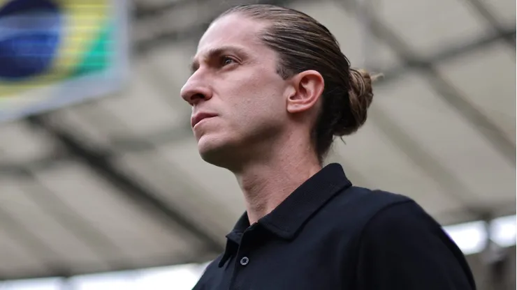Filipe Luís chama a atenção no futebol europeu e Flamengo liga o sinal de alerta (Photo by Wagner Meier/Getty Images)