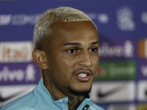 Wesley coloca Luis Díaz no bolso e chama atenção do Liverpool