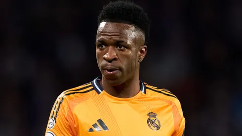 Real Madrid teme saída de Vinicius Júnior e vai ao mercado em busca de substituto (Photo by Juan Manuel Serrano Arce/Getty Images)