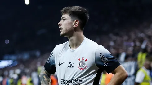 Corinthians recebe notícia sobre Rodrigo Garro contra o Palmeiras.
