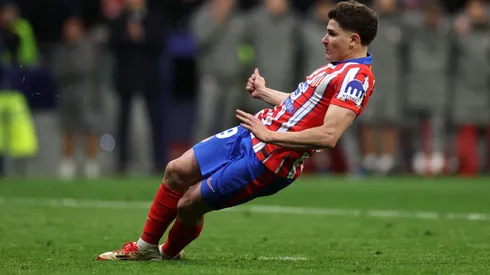 Álvarez tem penalidade anulada (Photo by Florencia Tan Jun/Getty Images)