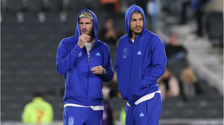 Apesar da renovação com o clube italiano até 2026, o jogador mantém viva a possibilidade de retornar ao time argentino no futuro. (Foto por Daniel Jayo/Getty Images)