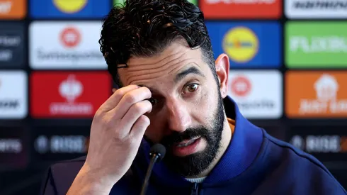 Amorim, do United, se choca com rival da Premier League por atacante.