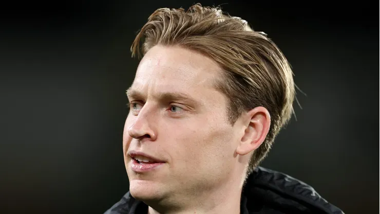 Barcelona quer fixar multa acima da média no novo contrato de De Jong.