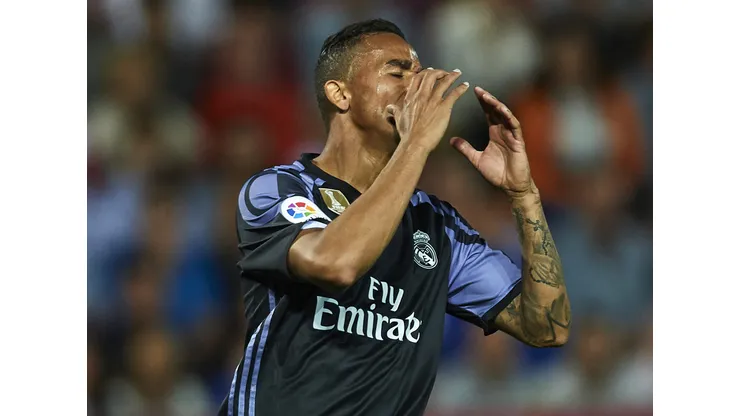 Danilo quando atuava pelo Real Madrid (Photo by Aitor Alcalde/Getty Images)