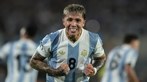 Enzo Fernández, jogador do Chelsea, comemora gol contra a Seleção Brasileira, durante partida pela Argentina