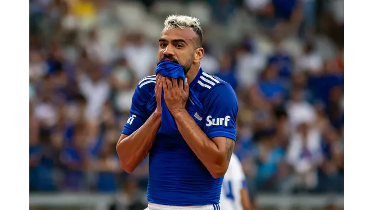 Fabrício Bruno surpreende durante entrevista no Cruzeiro
