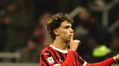 A situação do jogador no Chelsea e seu desempenho no Milan deixam em aberto o futuro do atacante português, que pode ter um novo destino na temporada 2025-26. (Foto de Marco Luzzani/Getty Images)