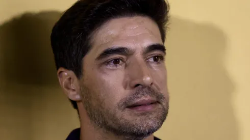 Técnico do Palmeiras destaca talento e necessidade de apoio emocional ao jovem em sua nova jornada no futebol europeu. Foto Marcello ZambranaAGIF