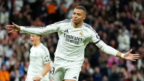 Mbappé marca golaço pelo Real Madrid (Photo by Angel Martinez/Getty Images)