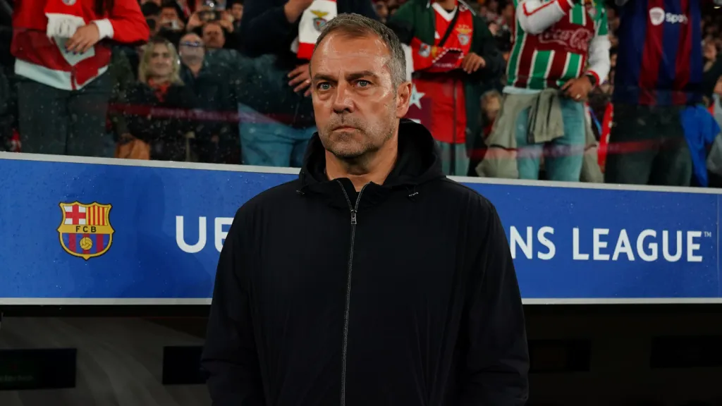 Hansi Flikc durante partida do Barcelona (Photo by Gualter Fatia/Getty Images)