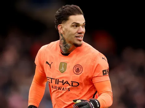 Ederson elogia reforços do City e prevê futuro brilhante para Vitor Reis