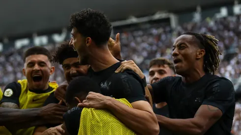 Corinthians faz oferta pela renovação de contrato para Gustavo Henrique.