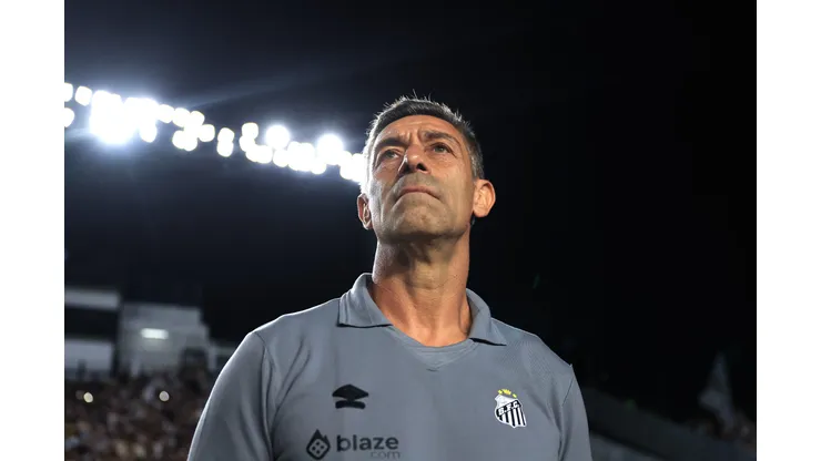 Pedro Caixinha, técnico do Santos (Photo by Buda Mendes/Getty Images)