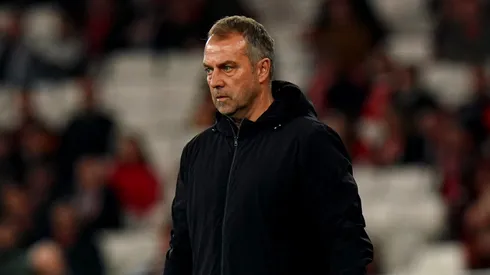 Barcelona revela prazo para anunciar reforço aguardado por Hansi Flick.