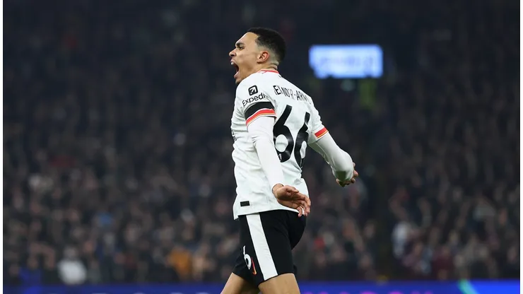 Arnold, do Liverpool, no Real Madrid ganha aprovação de ídolo do United.