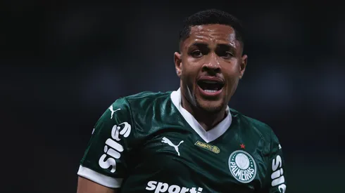 Situação de Vitor Roque chega à Espanha.