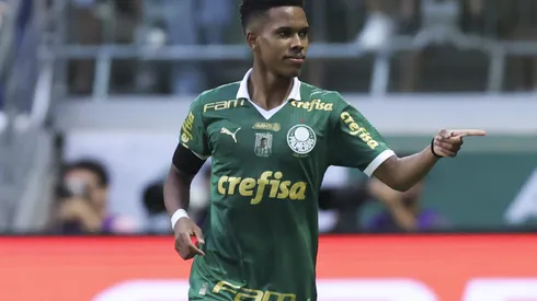 Estêvão em campo pelo Palmeiras. (Photo by Alexandre Schneider/Getty Images)