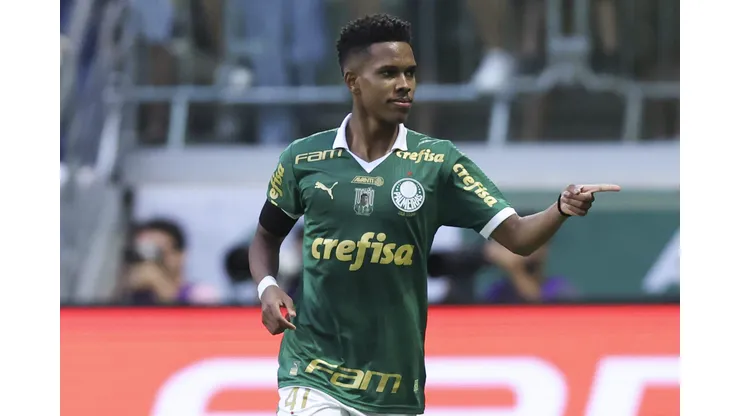 Estêvão em campo pelo Palmeiras. (Photo by Alexandre Schneider/Getty Images)