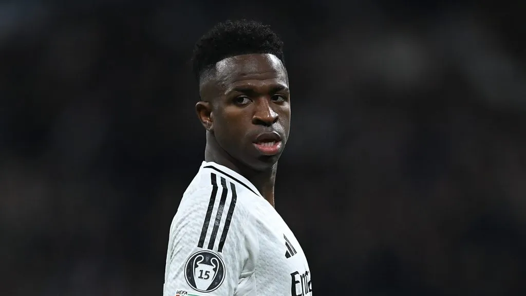 Vini Jr em ação pelo Real Madrid. (Photo by Denis Doyle/Getty Images)