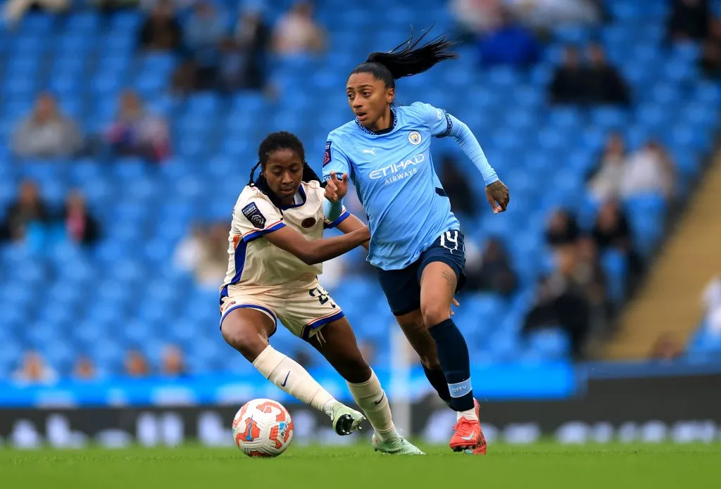 Kerolin, do Manchester City, em partida contra o Chelsea pela Liga Inglesa Feminina (Photo by Carl Recine/Getty Images)
