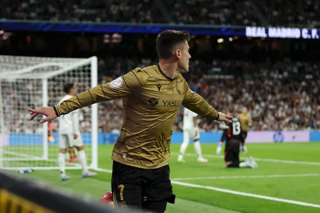 Ander Barrenetxea em campo pela Real Sociedad (Florencia Tan JunGetty Images)
