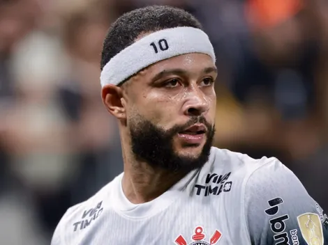 Torcida detona Memphis Depay no X após publicação do atacante