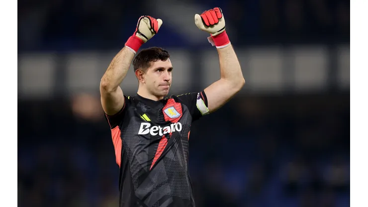 Atlético e Real Madrid analisam o espanhol como opção para reforçar o gol, e o Arsenal já considera Emiliano Martinez como substituto. (Foto por Carl Recine/Getty Images)