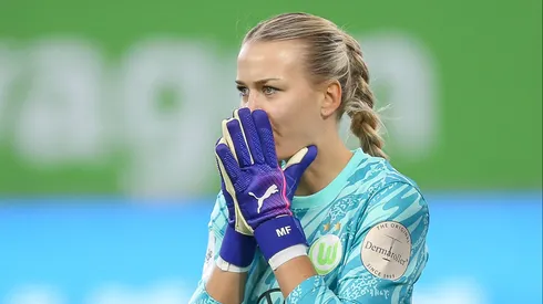 Merle Frohms goleira do Wolfsburg. (Photo by Selim Sudheimer/Getty Images for DFB)
