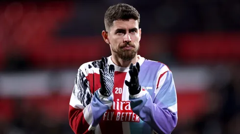 Negociações avançam nos bastidores, enquanto Andreas Pereira é descartado por alto custo. A diretoria rubro-negra se movimenta com ambição, mirando conquistas no cenário internacional. Foto: Getty Images.