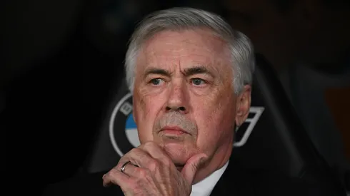 Carlo Ancelotti em jogo do Real Madrid contra o Valencia
