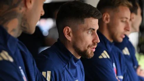 Jorginho no banco de reservas