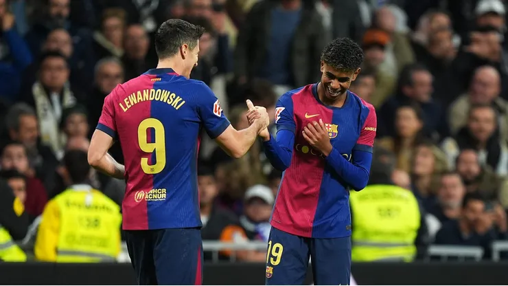 Lewandowski e Yamal, do Barcelona, são impactados por notícia no Dortmund.