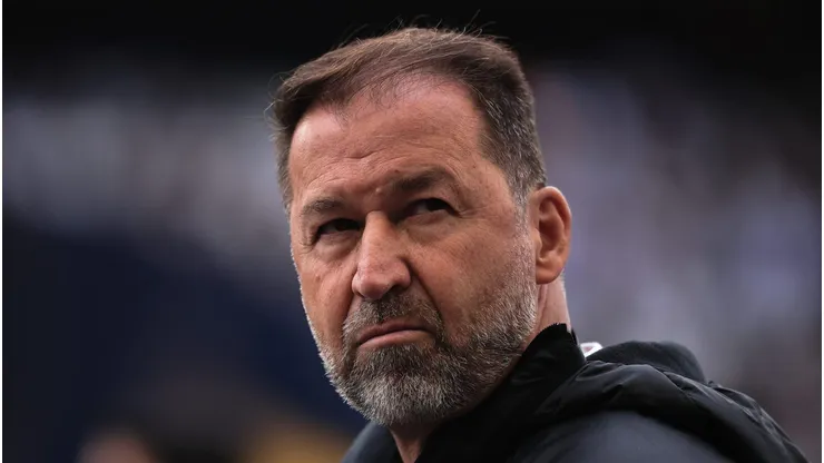 Negociação do Corinthians de Augusto Melo pode render R$ 14,5 milhões.