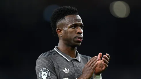 Jornal sugere fator que explica oscilação do Real Madrid de Vinícius Júnior.