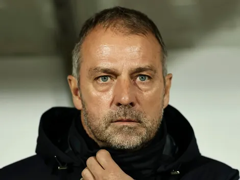 Hansi Flick aceita renovar até 2027