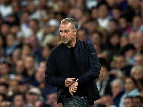 Hansi Flick pode ver o Der Klassiker de olho na Champions League