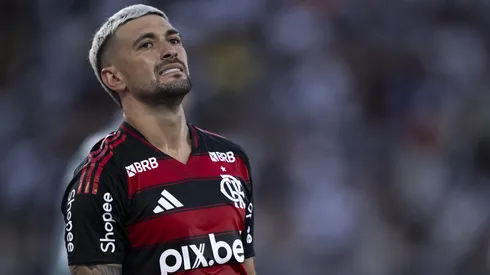 Arrascaeta, jogador do Flamengo, durante partida contra o Vasco