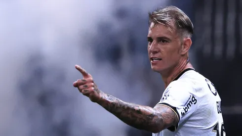 Róger Guedes está na mira dos europeus