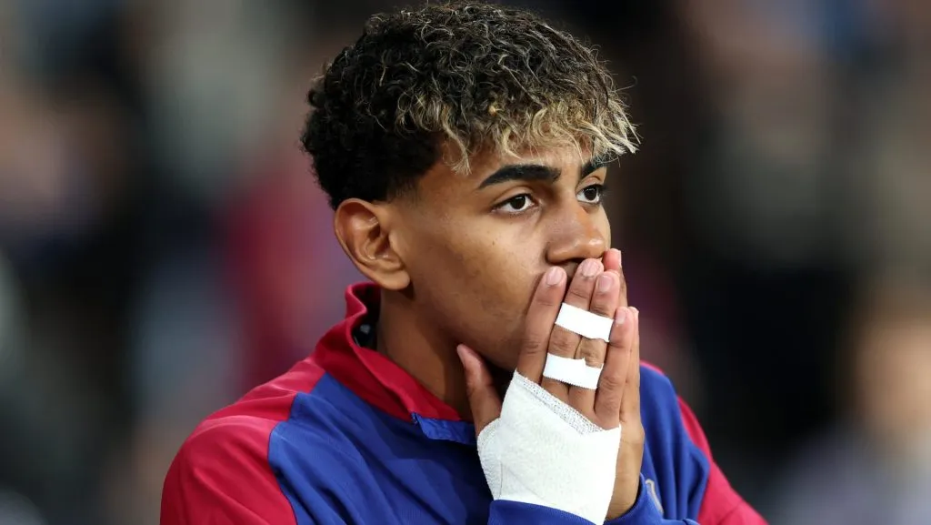 Lamine Yamal, estrela do Barcelona (Photo by Clive Brunskill/Getty Images)
